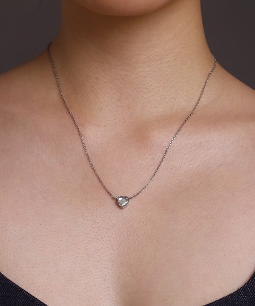 LHME（エルエイチエムイー）の「【WEB限定】“Moment”ハートストーンネックレス/クリア/サージカルステンレス（金属アレルギー対応）【LHME / エルエイチエムイー】（ネックレス・レディース・シルバー/ゴールド・45cm）」の7枚目の写真