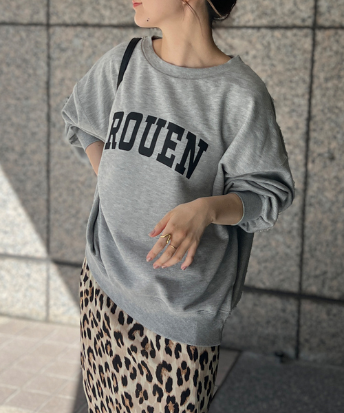 Rouge vif(ルージュヴィフ)の「【一部店舗限定】ドロップショルダーロゴスウエット(スウェット・レディース・オフホワイト/グレー・フリー)」の20枚目の写真