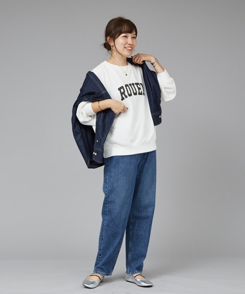 Rouge vif(ルージュヴィフ)の「【一部店舗限定】ドロップショルダーロゴスウエット(スウェット・レディース・オフホワイト/グレー・フリー)」の9枚目の写真