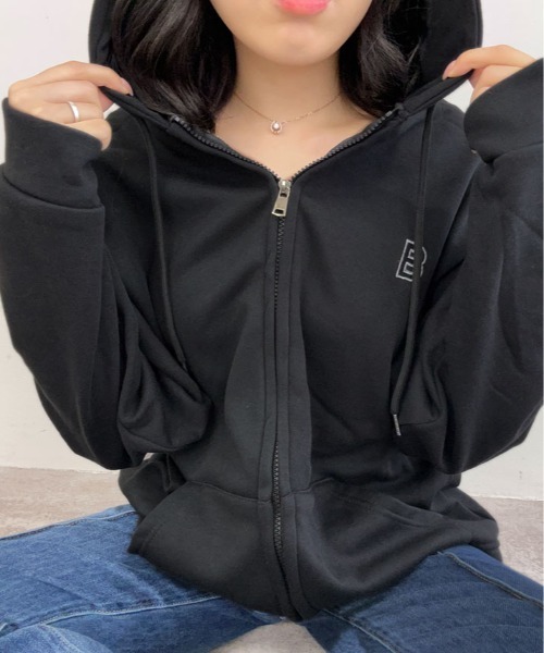 kirakiraShop(キラキラショップ)の「裏起毛 オーバーシルエット ロゴ パーカー(パーカー・レディース・クリーム/グレー/ブラック/レッド・FREE)」の12枚目の写真