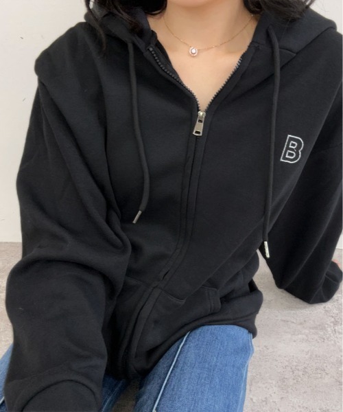 kirakiraShop(キラキラショップ)の「裏起毛 オーバーシルエット ロゴ パーカー(パーカー・レディース・クリーム/グレー/ブラック/レッド・FREE)」の11枚目の写真