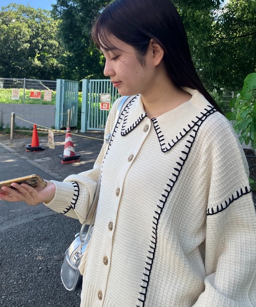AS KNOW AS plus（アズノゥアズプラス）の「◇ハンドステッチ ビッグカラーニットカーディガン（カーディガン/ボレロ・レディース・アイボリー系/サックスブルー系/ブラック系/ブラウン系/カーキ系・FREE）」の6枚目の写真