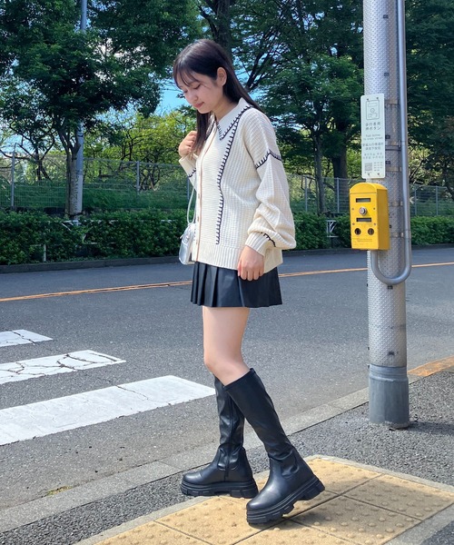 AS KNOW AS plus（アズノゥアズプラス）の「◇ハンドステッチ ビッグカラーニットカーディガン（カーディガン/ボレロ・レディース・アイボリー系/サックスブルー系/ブラック系/ブラウン系/カーキ系・FREE）」の8枚目の写真