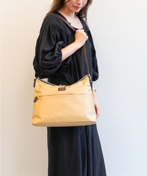 MACKINTOSH PHILOSOPHI(マッキントッシュフィロソフィー)ショルダーバッグ アメリア2 舟形 68093