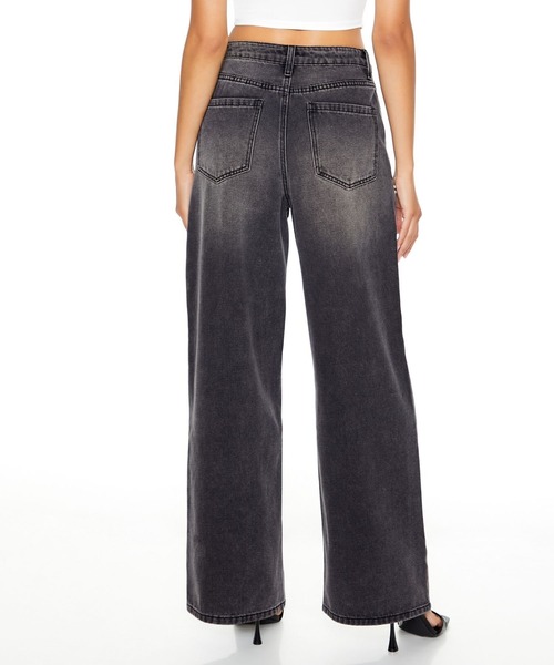 FOREVER 21（フォーエバー トゥエンティーワン）の「フロントカットワイドデニムパンツ（デニムパンツ・レディース・ブラック・27cm/25cm/24cm）」の3枚目の写真