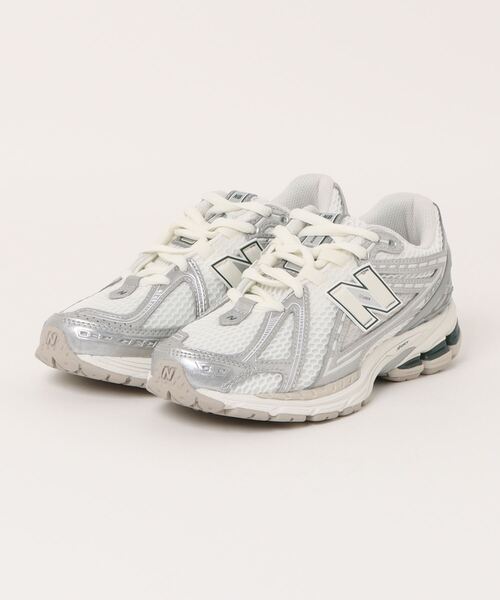 NEW BALANCE(ニューバランス)の「new balance M1906REE(スニーカー・レディース・ホワイト・23.5㎝)」の2枚目の写真