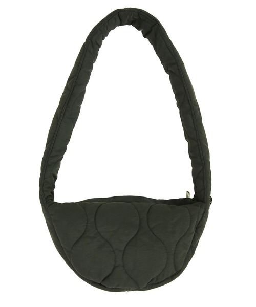 and it_（アンドイット）の「キルティングラウンドショルダーバッグ（ショルダーバッグ・レディース・ナチュラル/ブラック/キャメル・FREE）」の8枚目の写真