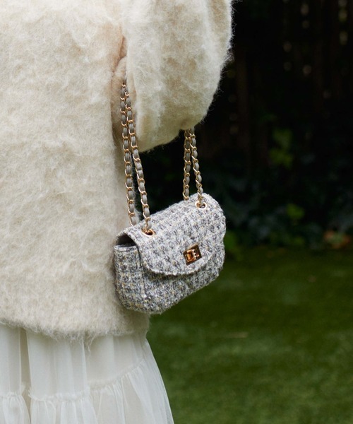 archives(アルシーヴ)の「キルトチェーンバッグ(ショルダーバッグ・レディース・グレー/ブラック/レッド/オフホワイト・FREE)」の1枚目の写真