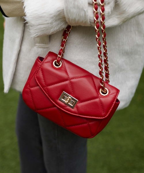 archives(アルシーヴ)の「キルトチェーンバッグ(ショルダーバッグ・レディース・グレー/ブラック/レッド/オフホワイト・FREE)」の18枚目の写真