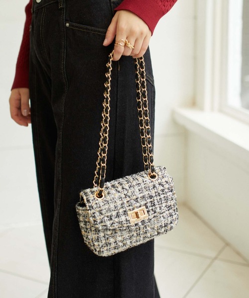 archives(アルシーヴ)の「キルトチェーンバッグ(ショルダーバッグ・レディース・グレー/ブラック/レッド/オフホワイト・FREE)」の6枚目の写真