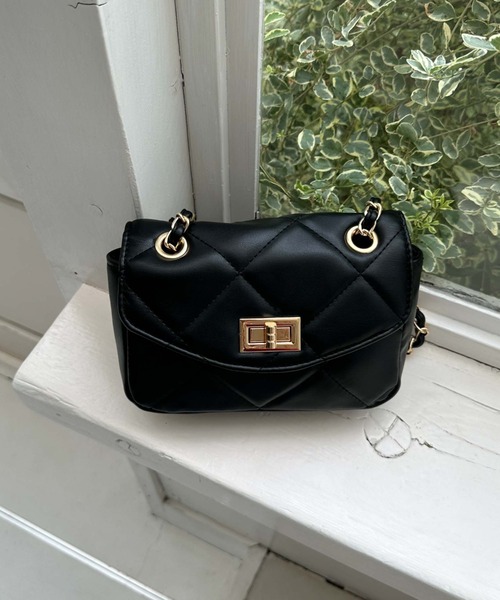 archives(アルシーヴ)の「キルトチェーンバッグ(ショルダーバッグ・レディース・グレー/ブラック/レッド/オフホワイト・FREE)」の13枚目の写真