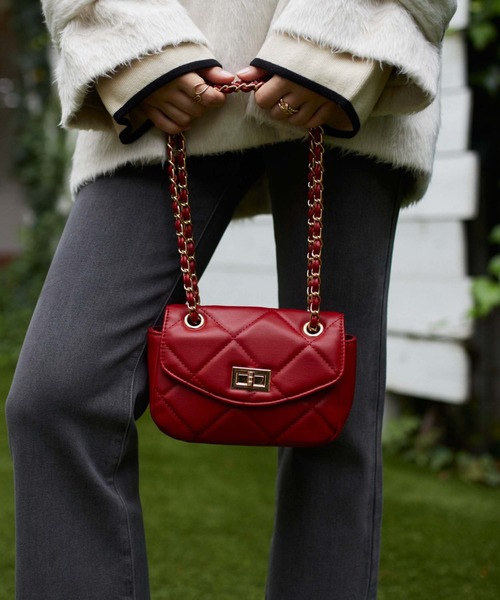 archives(アルシーヴ)の「キルトチェーンバッグ(ショルダーバッグ・レディース・グレー/ブラック/レッド/オフホワイト・FREE)」の20枚目の写真