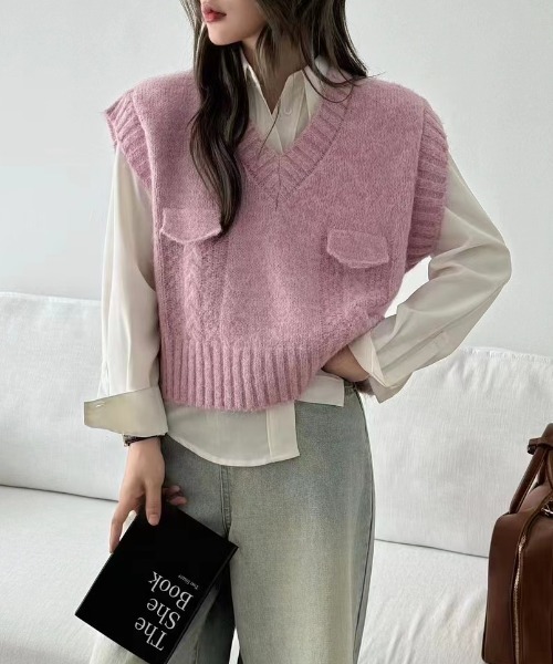 emi+（エミプラス）の「Vネックニットベスト（ベスト・レディース・杢グレー/グレー/ピンク/ブルー/モカ・FREE）」の5枚目の写真