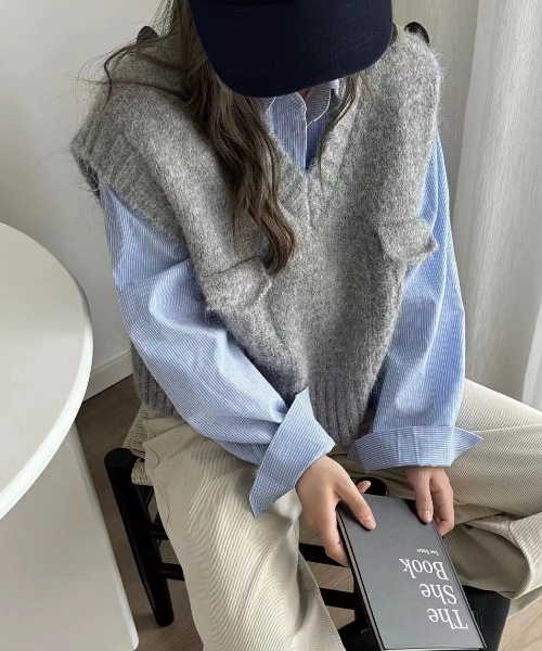 emi+（エミプラス）の「Vネックニットベスト（ベスト・レディース・杢グレー/グレー/ピンク/ブルー/モカ・FREE）」の7枚目の写真
