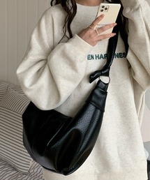 クロワッサンショルダーバッグ/B5サイズ/ショルダー調節可能