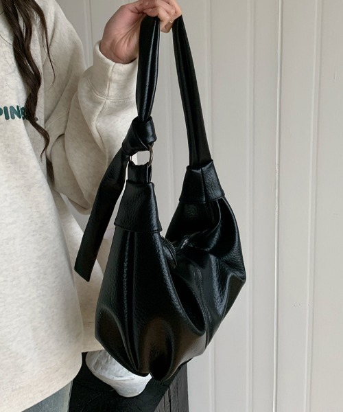 paravion（パラビオン）の「クロワッサンショルダーバッグ/B5サイズ/ショルダー調節可能（ショルダーバッグ・レディース・ホワイト/ブラック/ブラウン・FREE）」の11枚目の写真