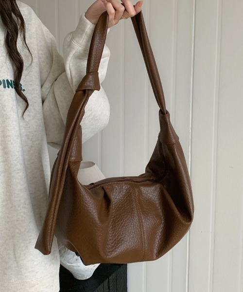 paravion（パラビオン）の「クロワッサンショルダーバッグ/B5サイズ/ショルダー調節可能（ショルダーバッグ・レディース・ホワイト/ブラック/ブラウン・FREE）」の17枚目の写真