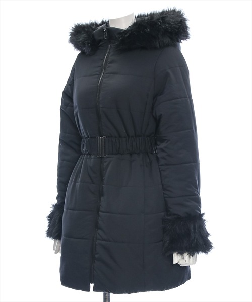 clear（クリア）の「ベルト付ミドル丈中綿ダウン[大人可愛い　体型カバー ファー] ≪2024AW新作≫（その他アウター・レディース・ブラック/アイボリー・F）」の3枚目の写真