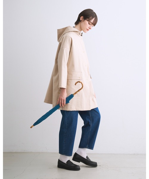 Traditional Weatherwear(トラディショナルウェザーウェア)の「UMBRELLA BAMBOO LITE(長傘・レディース・コーラルピンク/ブルー系・F)」の9枚目の写真