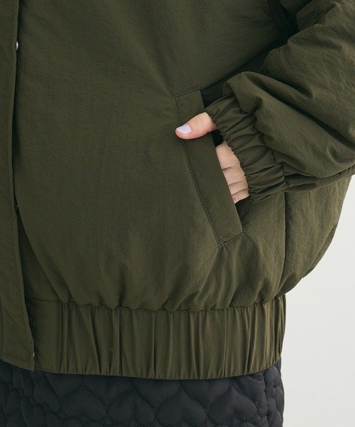 ELENCARE DUE（エレンカーレデュエ）の「・ELENCARE DUE フェイクレザーエリブルゾン（ブルゾン・レディース・カーキ/チャコールグレー・FREE）」の12枚目の写真