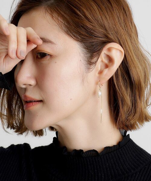 grove（グローブ）の「淡水パールフックピアス（ピアス（両耳用）・レディース・シルバー/ゴールド・00）」の7枚目の写真