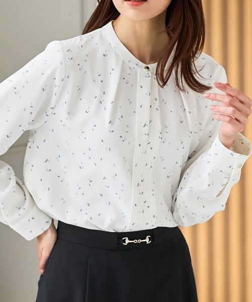 Honeys（ハニーズ）の「バンドカラーブラウス（シャツ/ブラウス・レディース・ネイビー/ホワイト/ブルー/ホワイト×ブルー・M/LL/L/3L/S）」の2枚目の写真