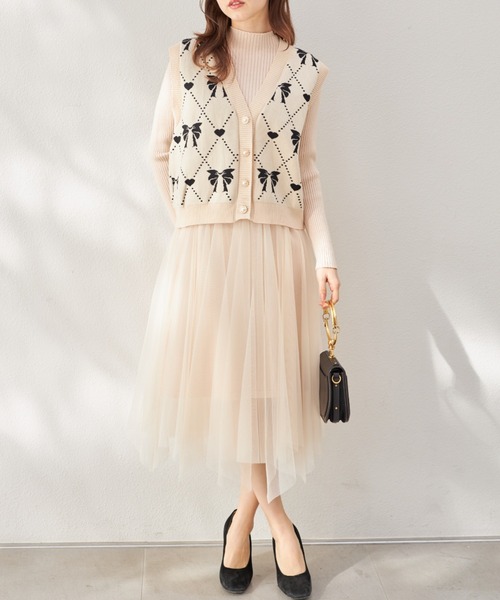 tocco closet(トッコ クローゼット)の「ハートリボンニットベスト×リブニットチュールワンピースSET(ワンピース・レディース・ブラック/アイボリー・M)」の5枚目の写真