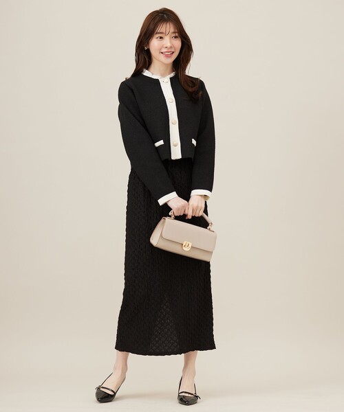 ANY SIS(エニィスィス)の「バイカラーラメニット カーディガン(カーディガン/ボレロ・レディース・ブラック系/ホワイト系/スカイブルー系・2)」の7枚目の写真
