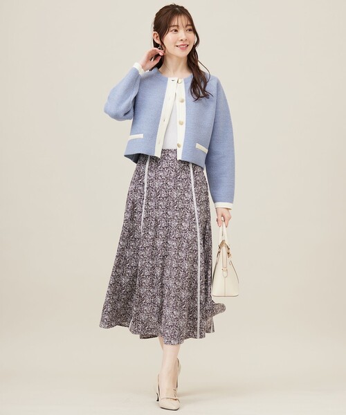 ANY SIS(エニィスィス)の「バイカラーラメニット カーディガン(カーディガン/ボレロ・レディース・ブラック系/ホワイト系/スカイブルー系・2)」の8枚目の写真