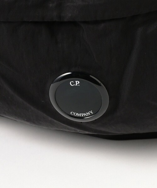 C.P. COMPANY（シーピーカンパニー）の「C.P. Company / LENS TOTE（トートバッグ・メンズ・グリーン/ブラック・ONE SIZE）」の6枚目の写真