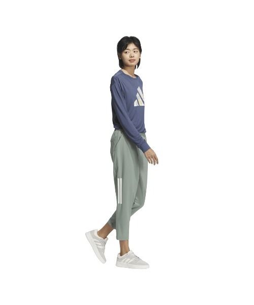 adidas(アディダス)の「アディダス adidas 長袖 グラフィックTシャツ(Tシャツ/カットソー・レディース・ブルーグレー/ホワイト/ブラック・S/M/L/XL)」の5枚目の写真