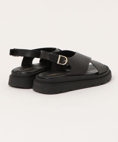 inter-chaussures(インターショシュール)の「【Tamaris】クロスベルトレザーサンダル(455708)(サンダル・レディース・ブラック・36/37/38/39/40)」の2枚目の写真