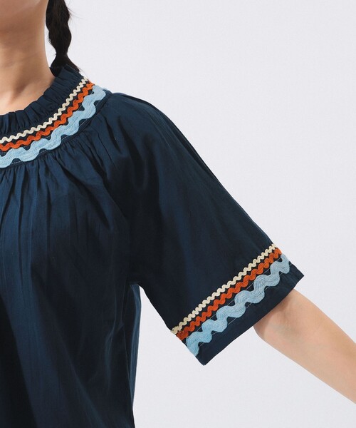 trepied（トレピエ）の「【別注】trepied / テープ ギャザー スモック（シャツ/ブラウス・レディース・ネイビー/アイボリー・ONE SIZE）」の15枚目の写真