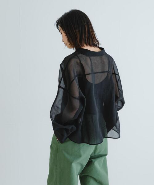 URBAN RESEARCH(アーバンリサーチ)の「シアーワイドスリーブシャツ(シャツ/ブラウス・レディース・カーキ/ベージュ系その他/ブラック・FREE)」の8枚目の写真