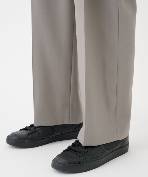 STUDIOUS（ステュディオス）の「NO SEASON WASHABLEWOOL SLACKS（スラックス・メンズ・ブラック/グレイッシュベージュ・1/2）」の22枚目の写真
