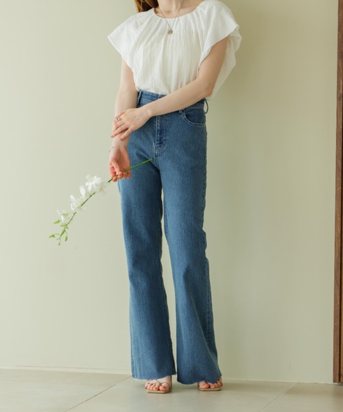セミフレアデニムパンツ（裾カット可能）（デニムパンツ