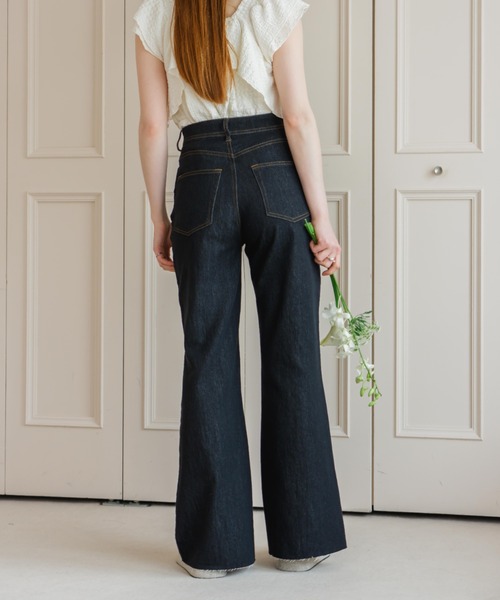 hinari（ヒナリ）の「セミフレアデニムパンツ（裾カット可能）（デニムパンツ・レディース・ブルー/ネイビー・SMALL/X-SMALL/FREE）」の6枚目の写真