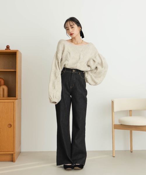 hinari（ヒナリ）の「セミフレアデニムパンツ（裾カット可能）（デニムパンツ・レディース・ブルー/ネイビー・SMALL/X-SMALL/FREE）」の4枚目の写真