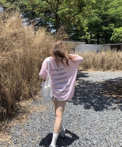 LETee(レティー)の「シアータイプ バックロゴプリントトップス(Tシャツ/カットソー・レディース・ピンク/ブルー/グリーン/ホワイト・FREE)」の10枚目の写真