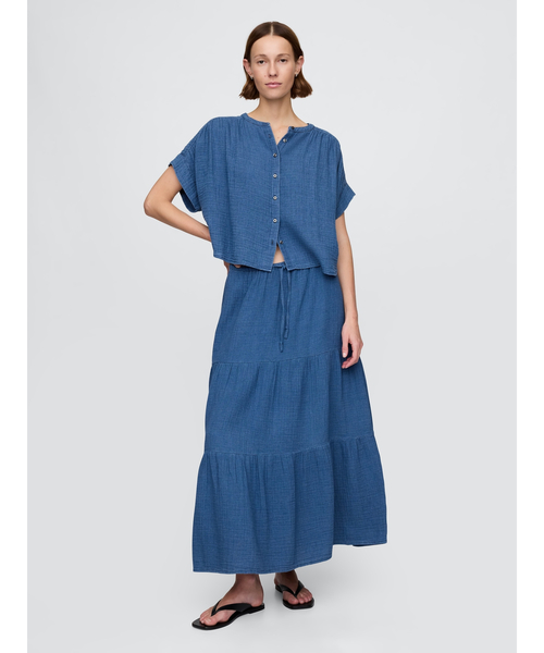GAP(ギャップ)の「クリンクルガーゼデニム ティアード マキシスカート(スカート・レディース・インディゴブルー・M/S/XS/L/XXS)」の2枚目の写真
