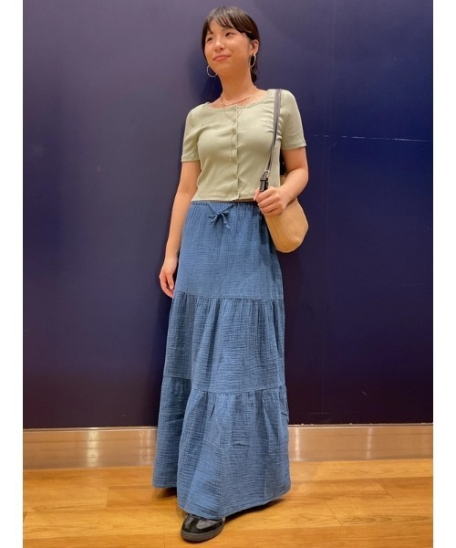 GAP(ギャップ)の「クリンクルガーゼデニム ティアード マキシスカート(スカート・レディース・インディゴブルー・M/S/XS/L/XXS)」の11枚目の写真