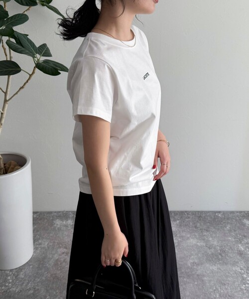 fredy emue(フレディエミュ)の「【LACOSTE/ラコステ】ロゴ入り半袖Tシャツ(Tシャツ/カットソー・レディース・ブラック/ネイビー/オフホワイト・38)」の9枚目の写真