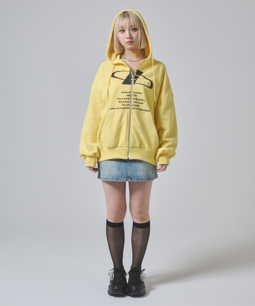 ENVYM（アンビー）の「フロントプリント オーバーサイズ ジップパーカー（パーカー・レディース・ホワイト/ブラック/イエロー・FREE）」の14枚目の写真