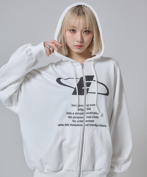 ENVYM（アンビー）の「フロントプリント オーバーサイズ ジップパーカー（パーカー・レディース・ホワイト/ブラック/イエロー・FREE）」の22枚目の写真