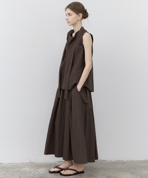 tageechita（タジチタ）の「【tageechita】ドレープネックリボン付きプリーツブラウス（シャツ/ブラウス・レディース・ブラウン・S/M/L）」の5枚目の写真