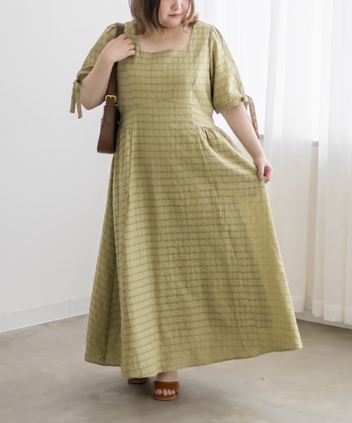 CLETTE(クレット)の「袖リボンチェックワンピース(ワンピース・レディース・アイボリー/ブラック/グリーン・LL/3L/4L)」の18枚目の写真