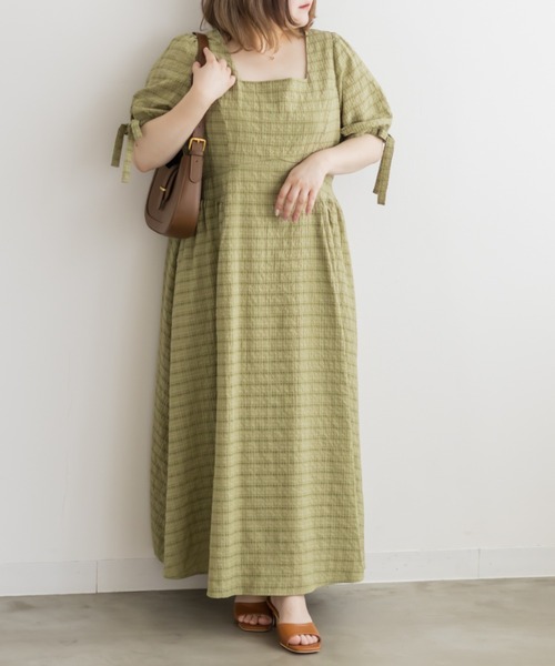 CLETTE(クレット)の「袖リボンチェックワンピース(ワンピース・レディース・アイボリー/ブラック/グリーン・LL/3L/4L)」の17枚目の写真