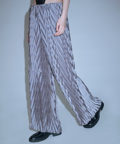 TELOPLAN(テーロプラン)の「【TELOPLAN】Poldi Pleats Pants / ポルディプリーツパンツ(その他パンツ・レディース・ブラック/パープル・ONE SIZE)」の1枚目の写真