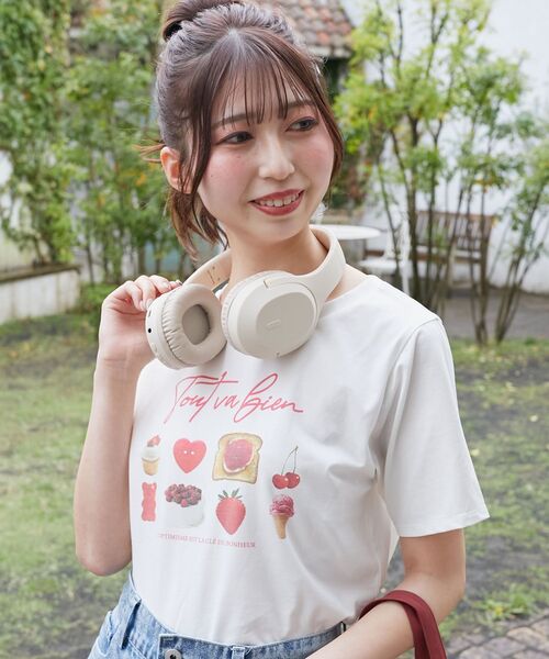 MAJESTIC LEGON（マジェスティックレゴン）の「スイートモチーフTシャツ（Tシャツ/カットソー・レディース・オートミール/ブルー系その他2/レッド系その他2・MEDIUM）」の15枚目の写真