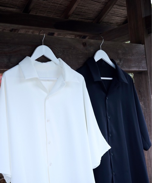 狐独(コドク)の「ルーズドルマントロミシャツ(シャツ/ブラウス・メンズ・ブラック/オフホワイト・MEDIUM/LARGE)」の18枚目の写真